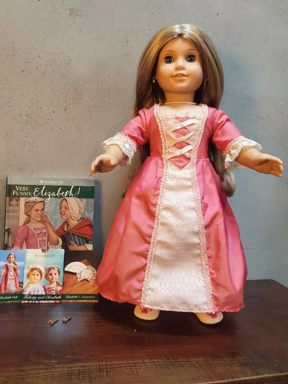 RETIRED American Girl Elizabeth Cole Doll + Pink Meet Gown, Book & Extras VGUC